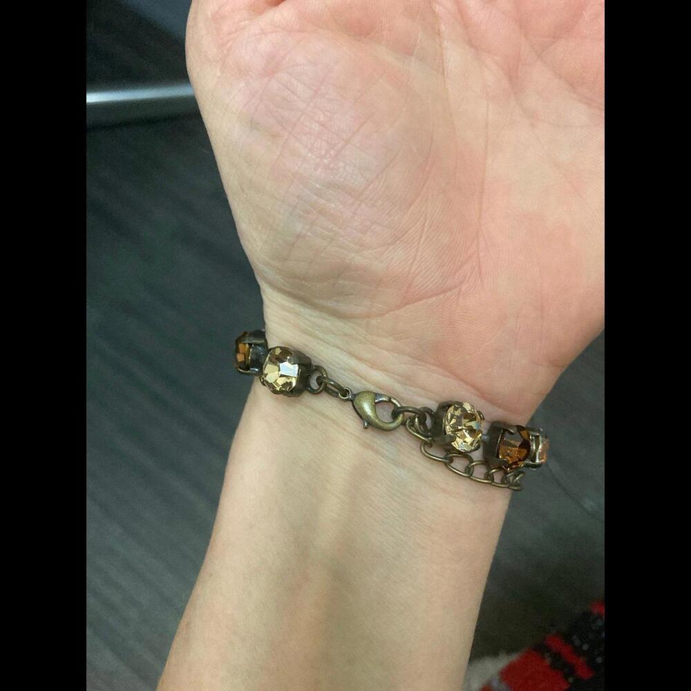 Stunning Sorrelli LIKE Bracelet with Crystals - Picture 5 of 7